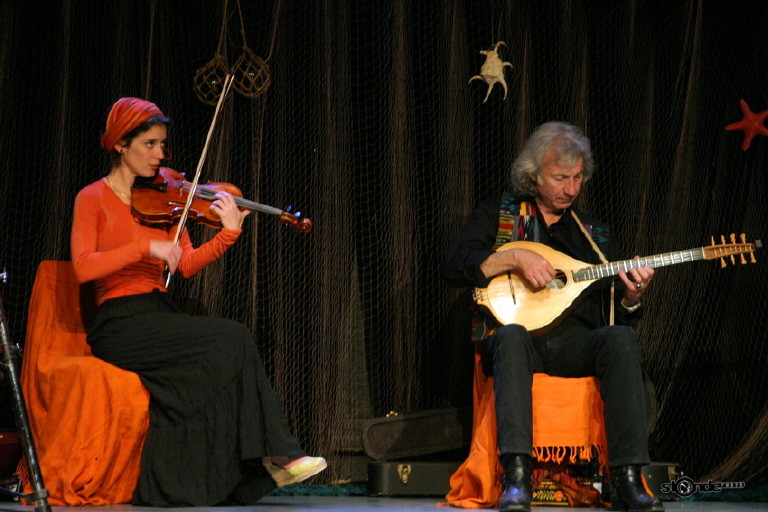  DUME  OTTAVI ( CETERA) ET VANESSA CAHUZAC ( VIOLON)