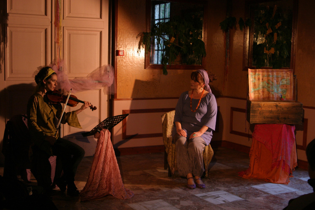 LES CONTES DU SENTIER PARFUME,Teatrale di Bastia, VIOLON : Vanessa CAHUZAC