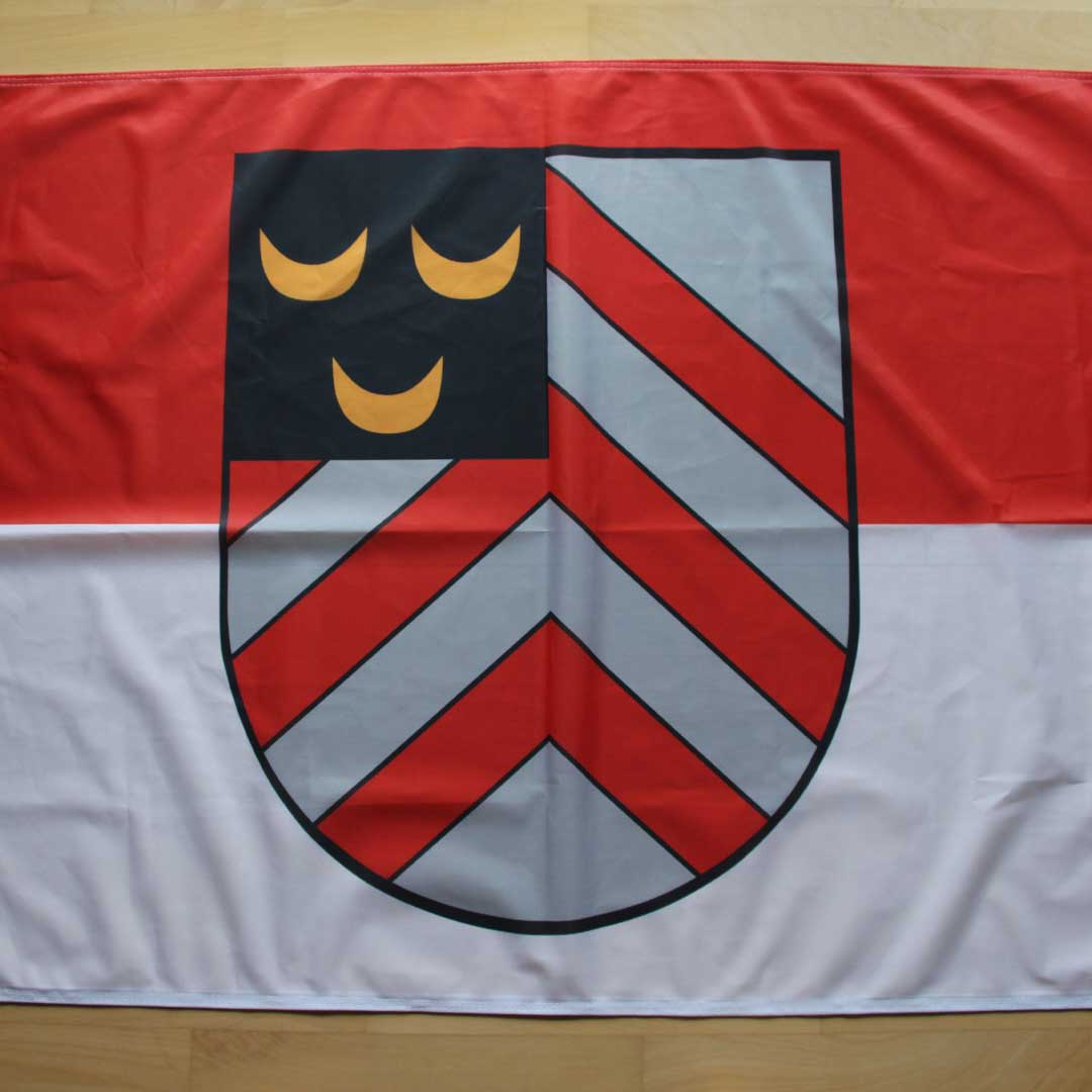 Fahnen mit Dorfwappen wieder erhältlich
