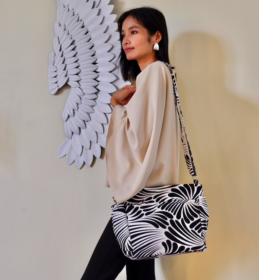 ミディアム・ショルダー ¥6,930(税込)