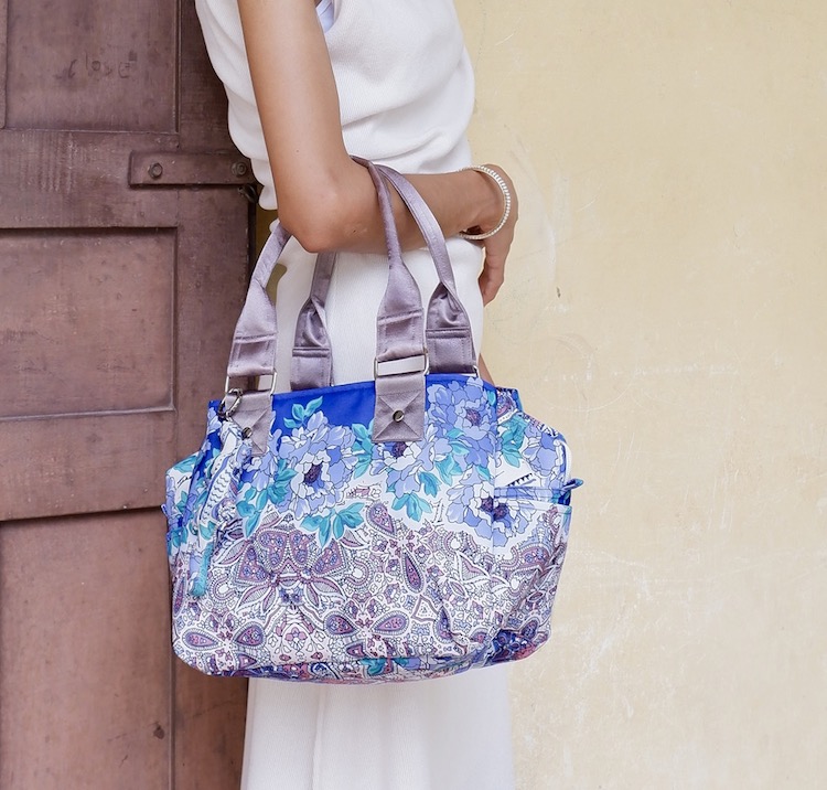 Newキューブトート ¥6,930(税込)