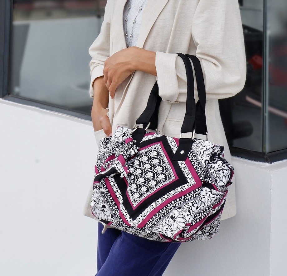 Newキューブトート ¥6,930(税込)