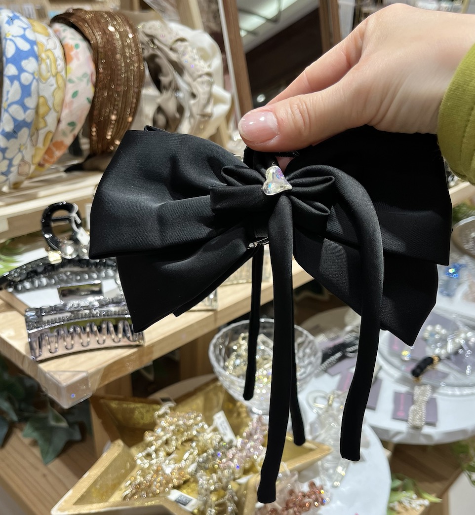 ヘアークリップ ¥3,080