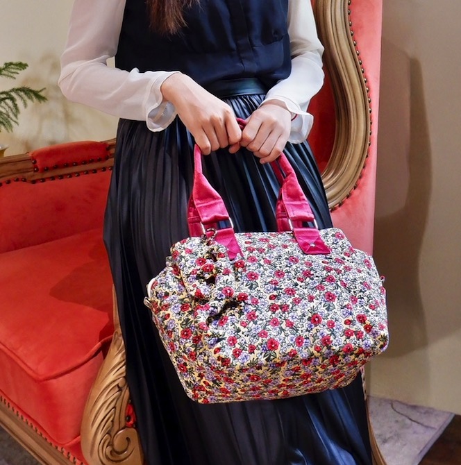 Newキューブトート ¥6,930(税込)