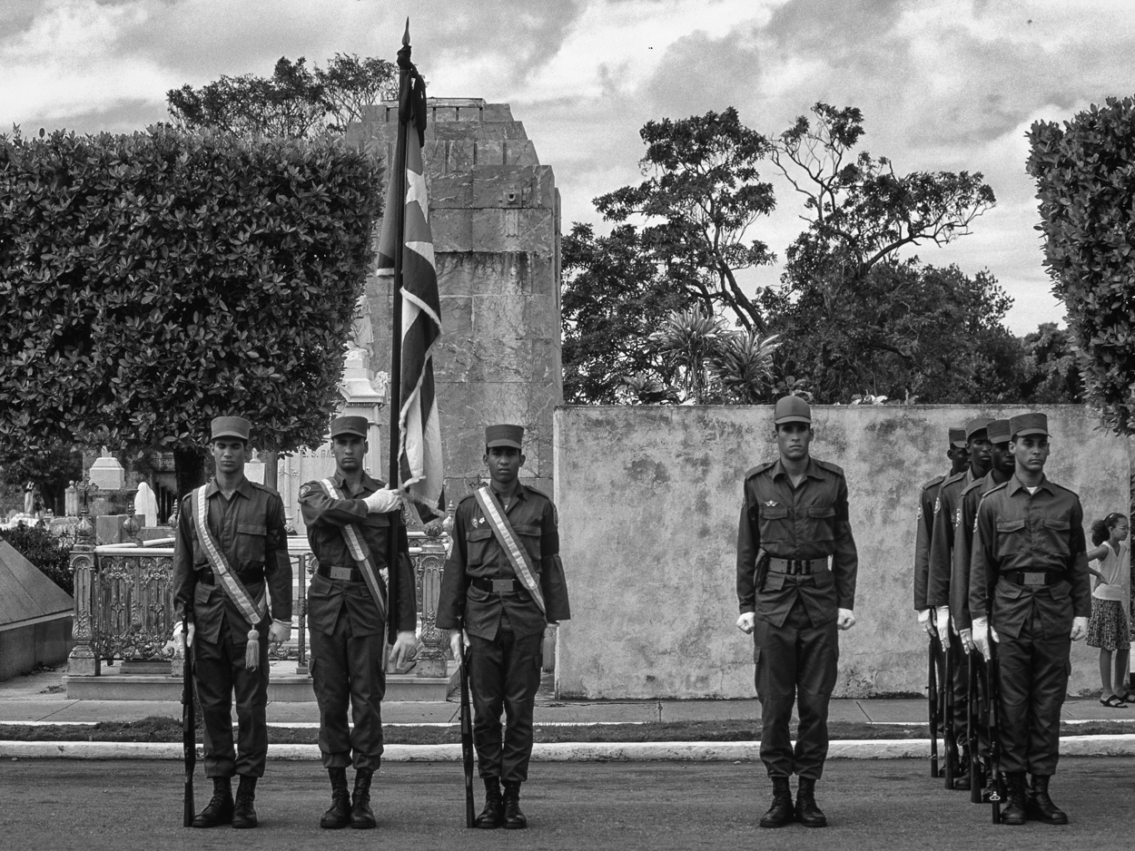 Beerdigung eines hohen Militärs auf dem Friedhof 