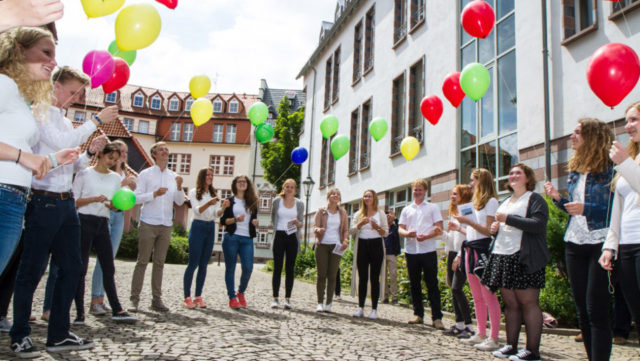 Bild: SMMP; Thema der Aussendungsfeier: Ein Ballon geht auf Reisen