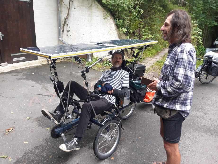 Die Zukunft der Rikscha in "Klein" - Solarantrieb"