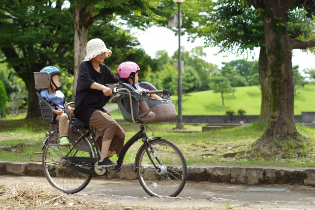 高年式 BIKKE MOB dd 回生充電機能付き 電動自転車 子乗せ 障ら 高年式 BIKKE MOB dd 回生充電機能付き 電動自転車 子乗せ 障ら