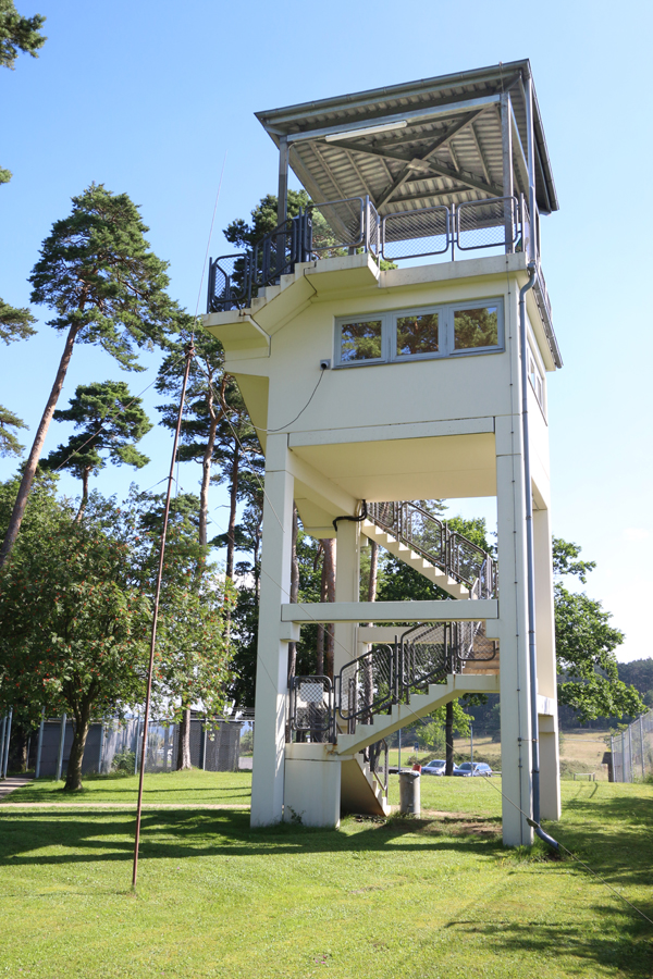 Wachturm innerhalb des US-Geländes am Point Alpha.