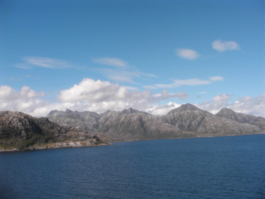 Fahrt durch die Kanäle u.Fjorde Patagoniens u. der Magellanstraße nach Punta Arenas