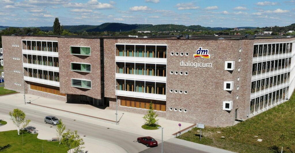 Exkursion zu dmTECH nach Karlsruhe