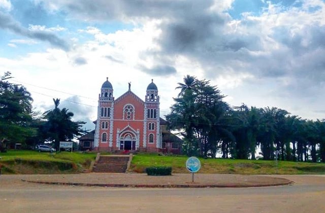 Akono. Notre DAme des 7 douleurs renovée