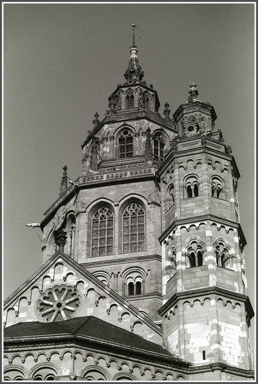 Westturm Dom zu Mainz (c) Helmut Schütz