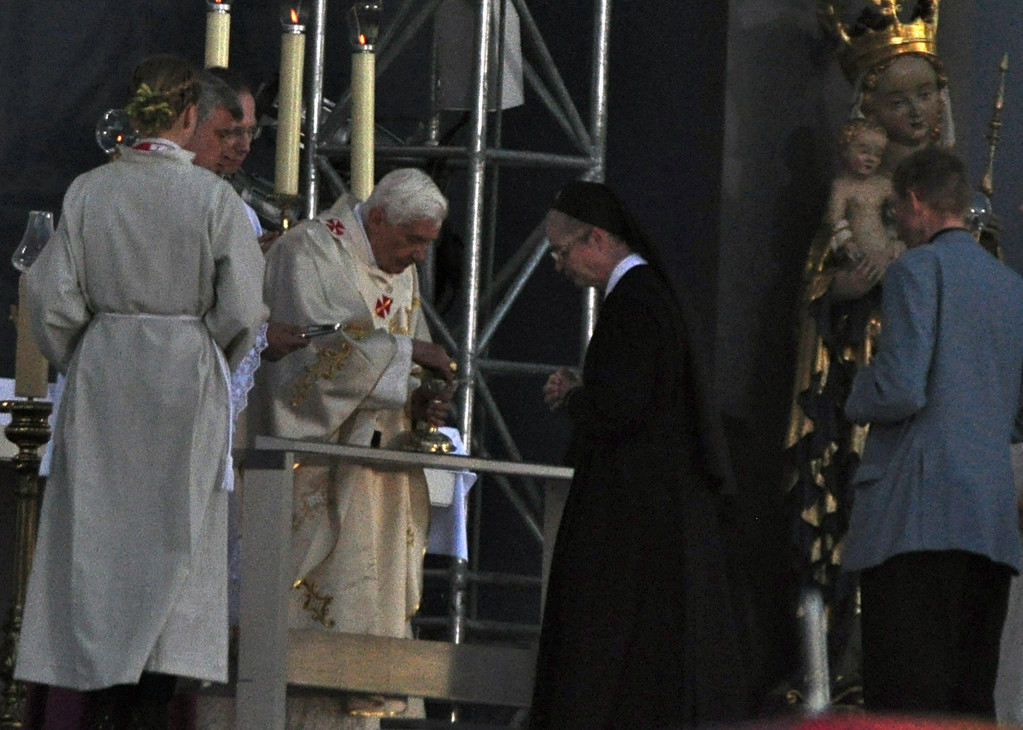 Gottesdienst mit dem heiligen Vater