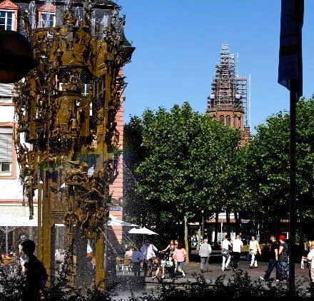 Schillerplatz Fassenachtsbrunnen (c) Dombauverein Mainz