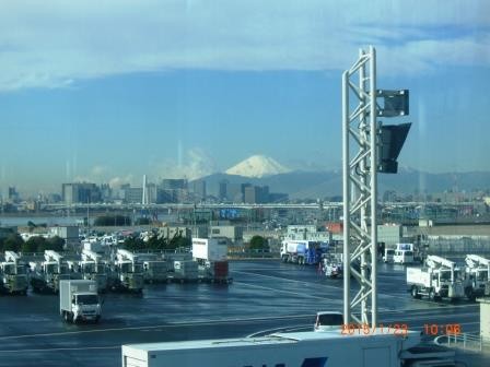 羽田空港より富士山