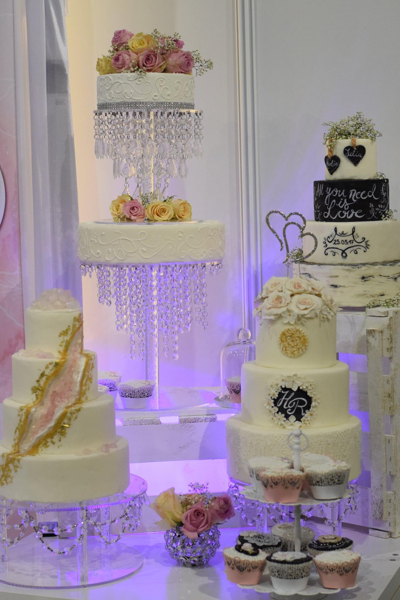 Stander Fur Hochzeitstorten Hochzeitstortenstander Etageren