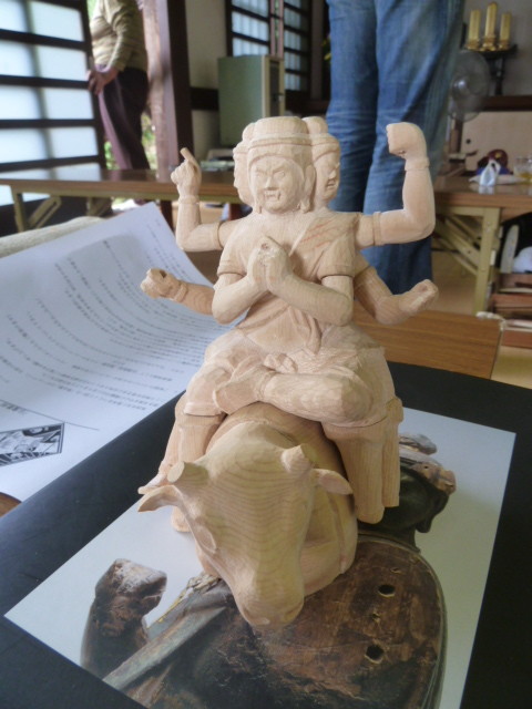 2013.9.5.  製作途上の「大威徳明王」