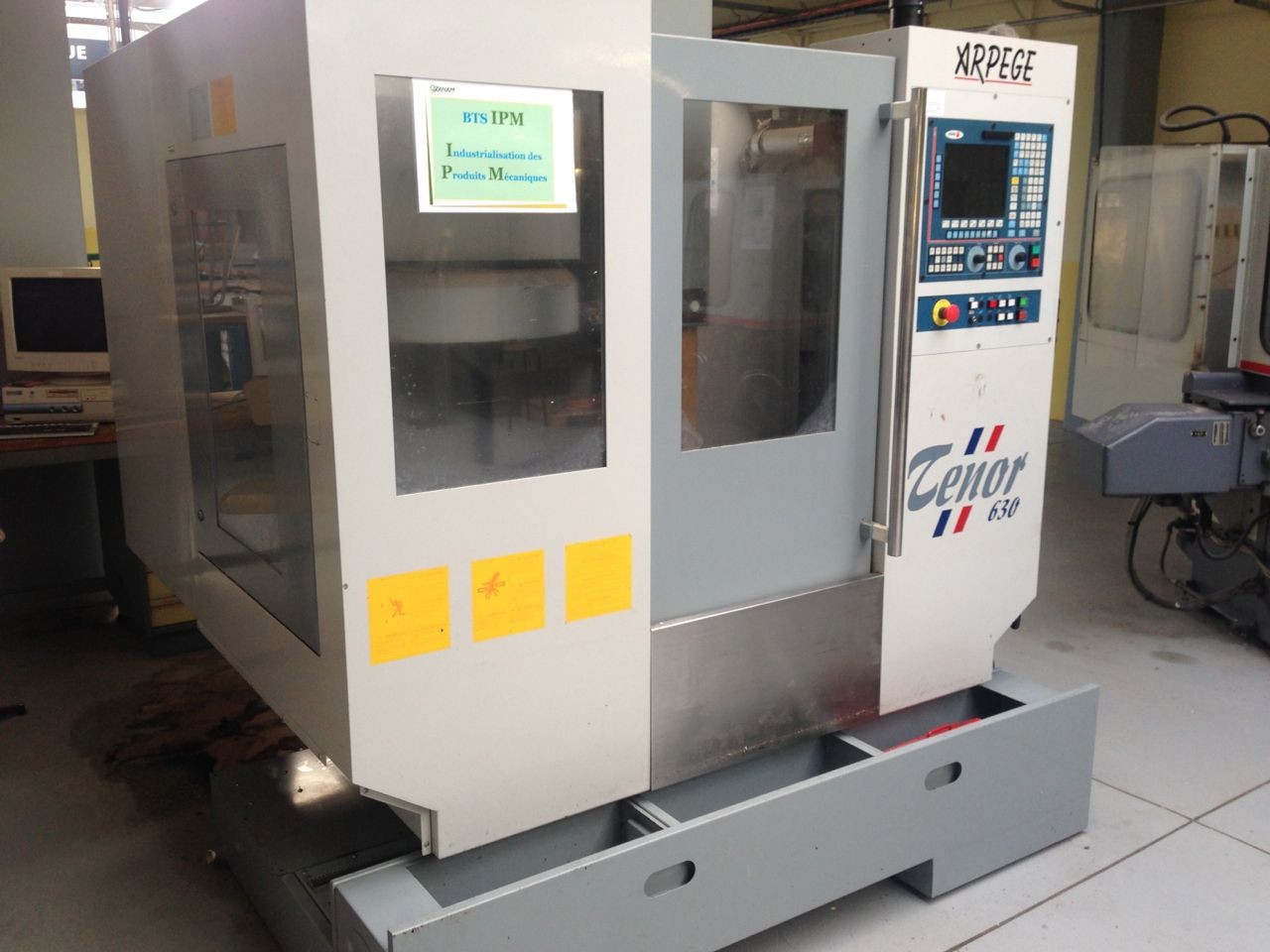 Used machining center Microcut Challenger MCV2412 Used machine tools