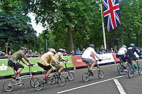 Links, Alex beim BWC in London