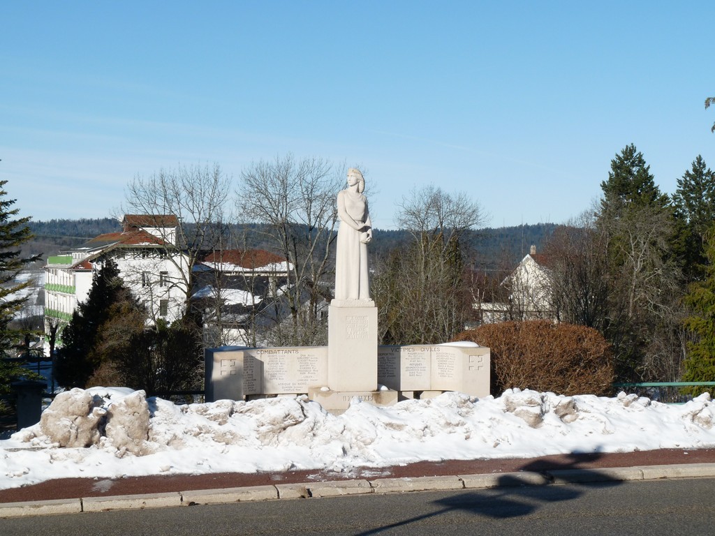Le Monument aux Morts d'Hauteville