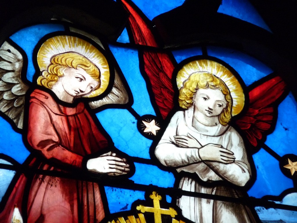 Abbatiale St Michel : vitrail du transept (détail)