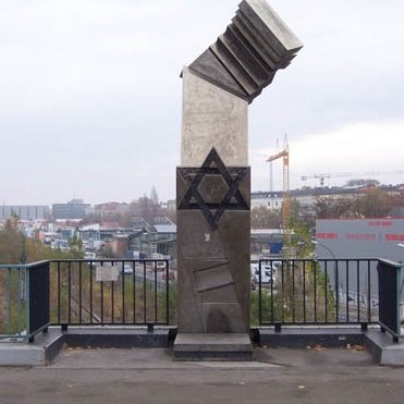 Deportation Monument on Putlitzbrücke (1987) by Volkmar Haase  Putlitzbrücke Berlin Germany