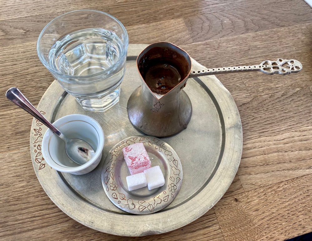 … für den Bosnischen Kaffee ☕️, der echt lecker war.