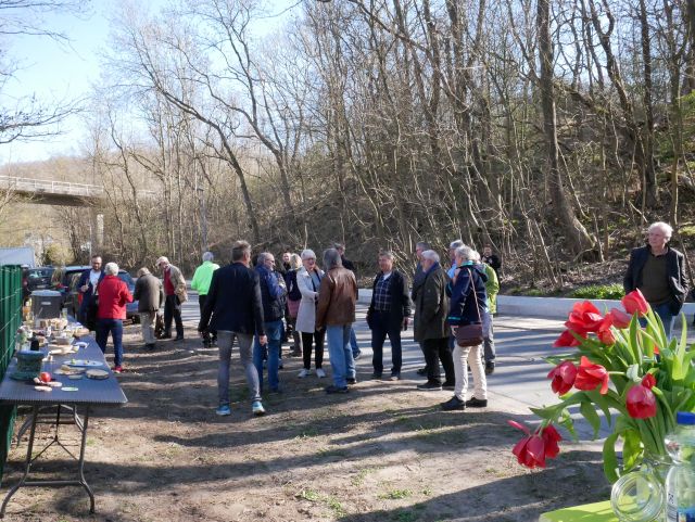 Die Gäste tummeln sich auf dem Asseweg