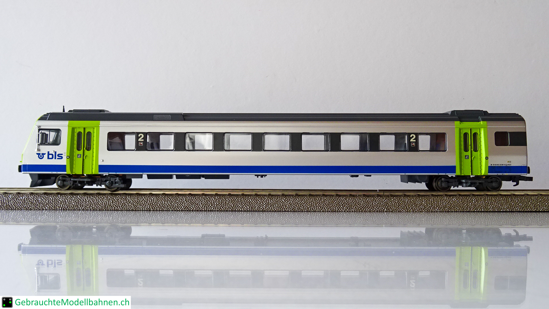 新品同様 LILIPUT スイスBLS 客車4両セット 新品同様 LILIPUT スイスBLS 客車4両セット 新品同様 LILIPUT