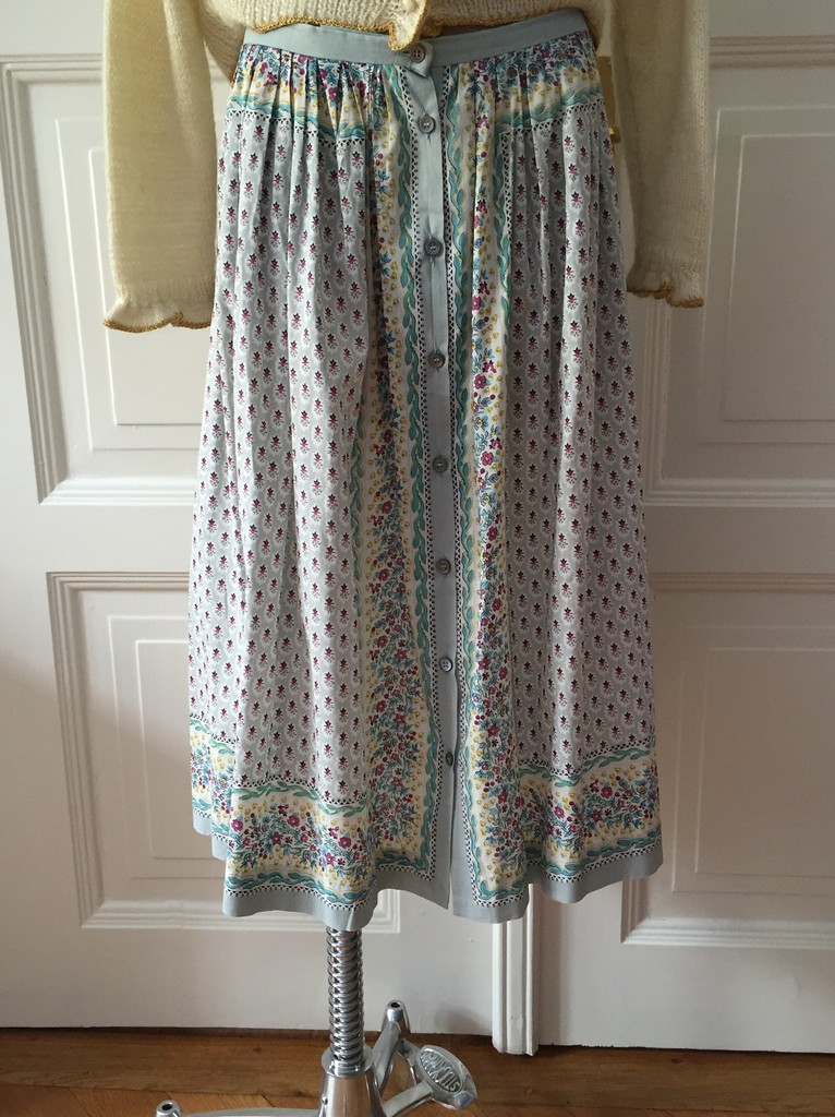 Oops Sold Vintage 70s Provence Skirt Luxurydejavu By Tina Pahl