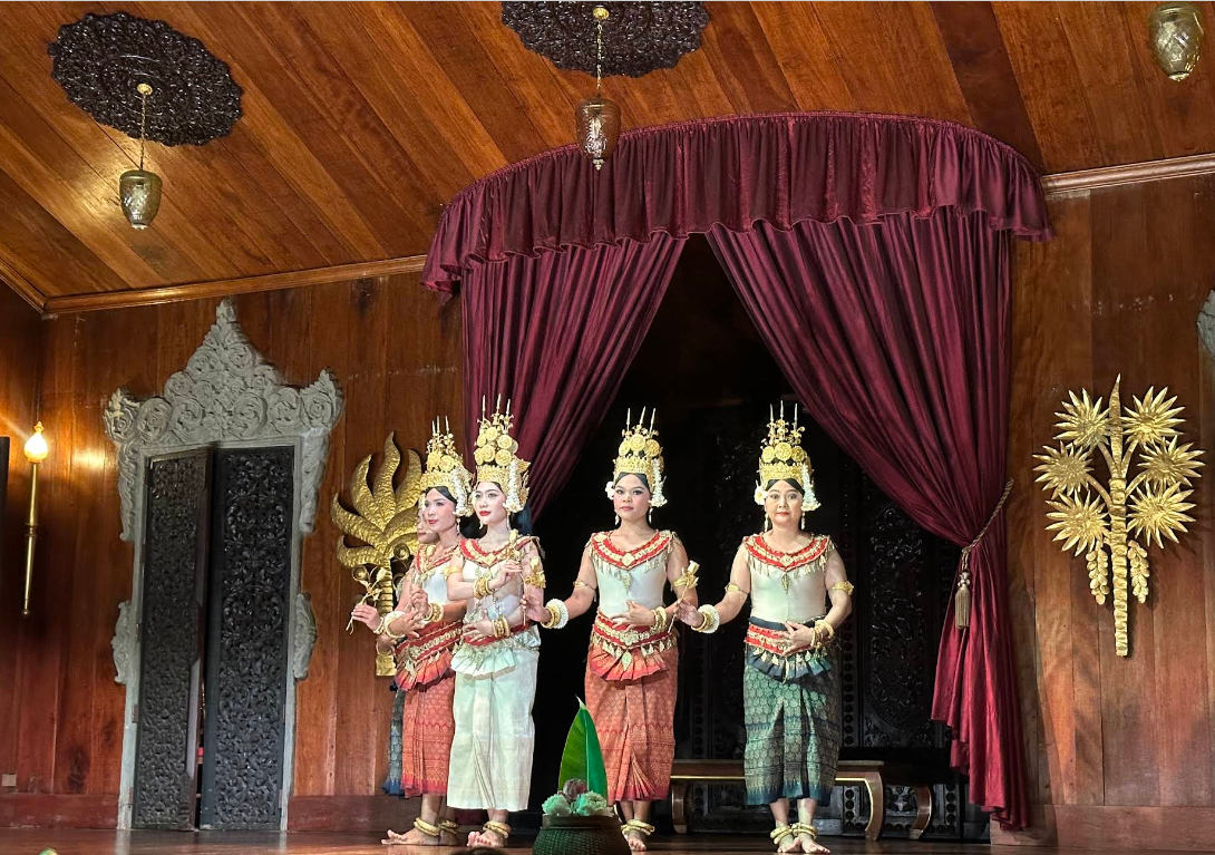 Apsara Theatre｜本格アプサラダンスと伝統料理を楽しむ人気レストラン
