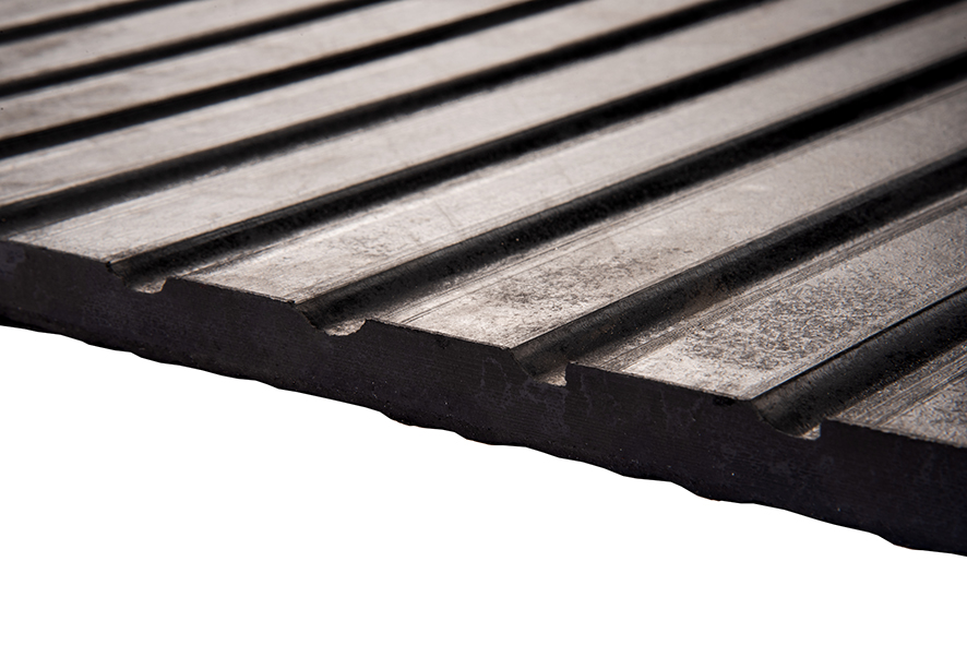 Hard wearing mats, kick protection for walls for trailers and lorries