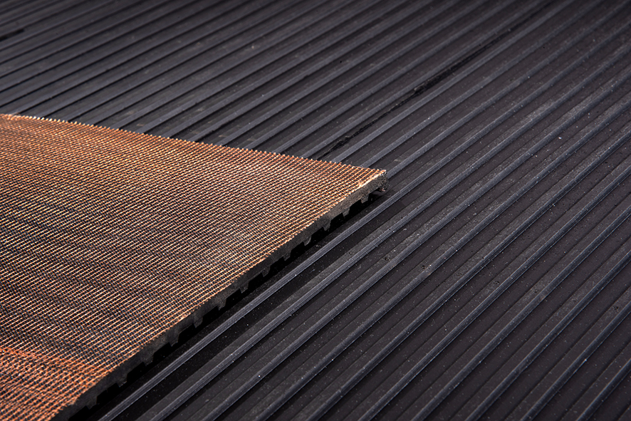 Rubber flooring for Trucks and trailers SAGUSTU