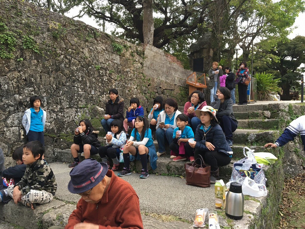 首里城周辺清掃