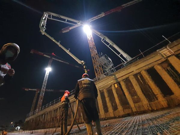 Réalisation d'un radier sur une surface de 60 000 m² pour une résidence