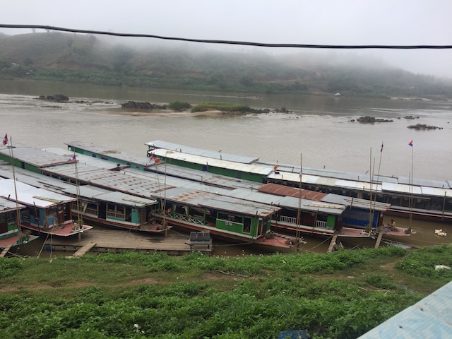 Slowboat in Houayxay