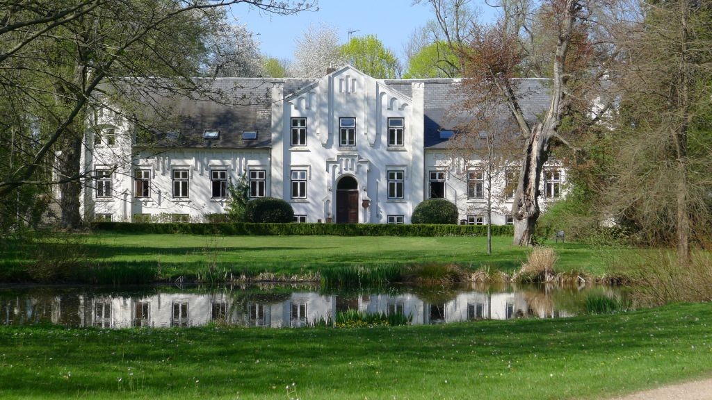 Herrenhaus