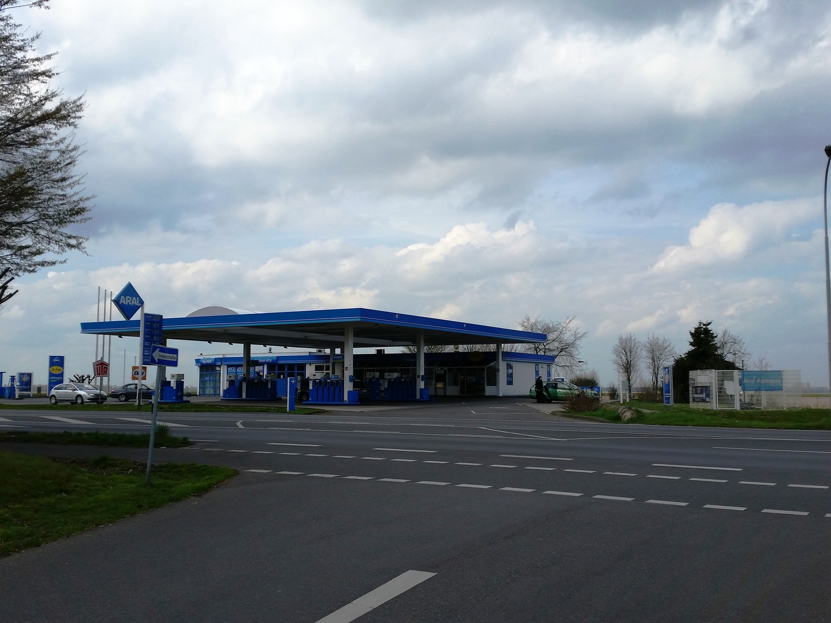 ARAL-Tankstelle, auch mit Autogas (LPG)