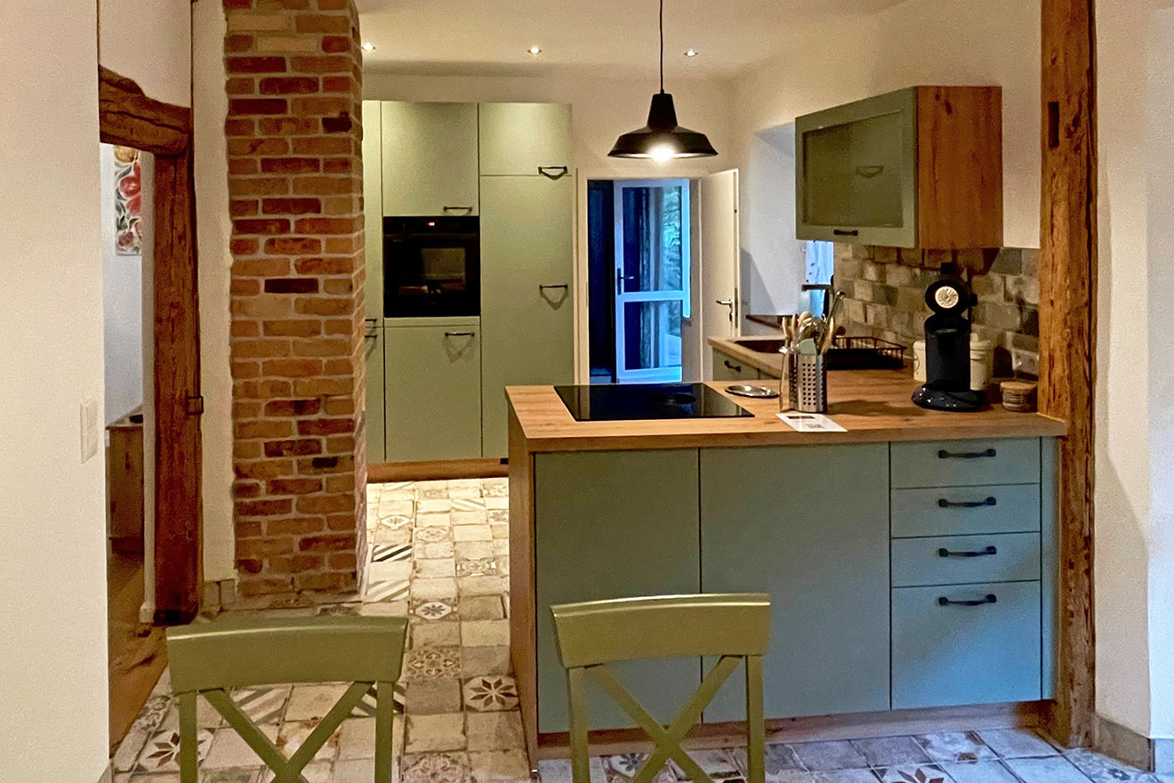 Highline - Modell Cindy, Salbei seidenmatt, APL + Wangen in Natural Oak