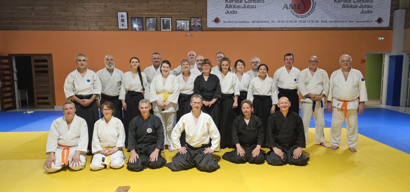 Interclub à l école d'Aïkido Tadashi Abe avec Damien d'un club libre et indépendant du nord de la France...Damien nous a fait passer une excellente soirée à la fois sportive et culturelle...merci et tout le monde était ravi...club libre et indépendant n'hésitez pas à venir nous rencontrer...nous ne donnons pas de leçon...n'imposons rien..nous échangeons en toute simplicité...contact cfabw.fr#aikido#artsmartiaux#stages aikido