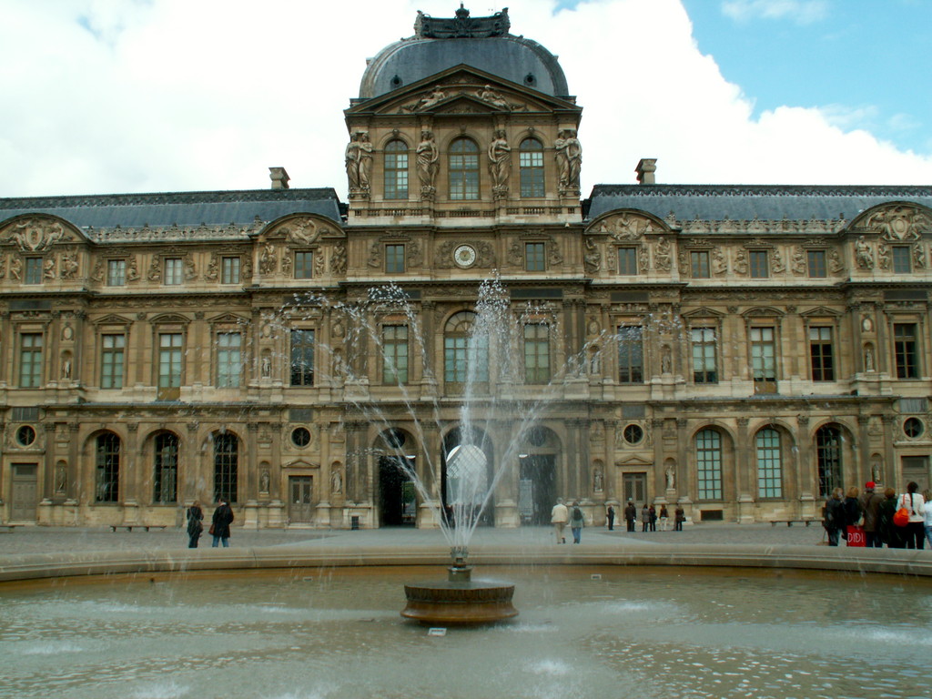 Arrivée sur le Louvre/ Tuileries