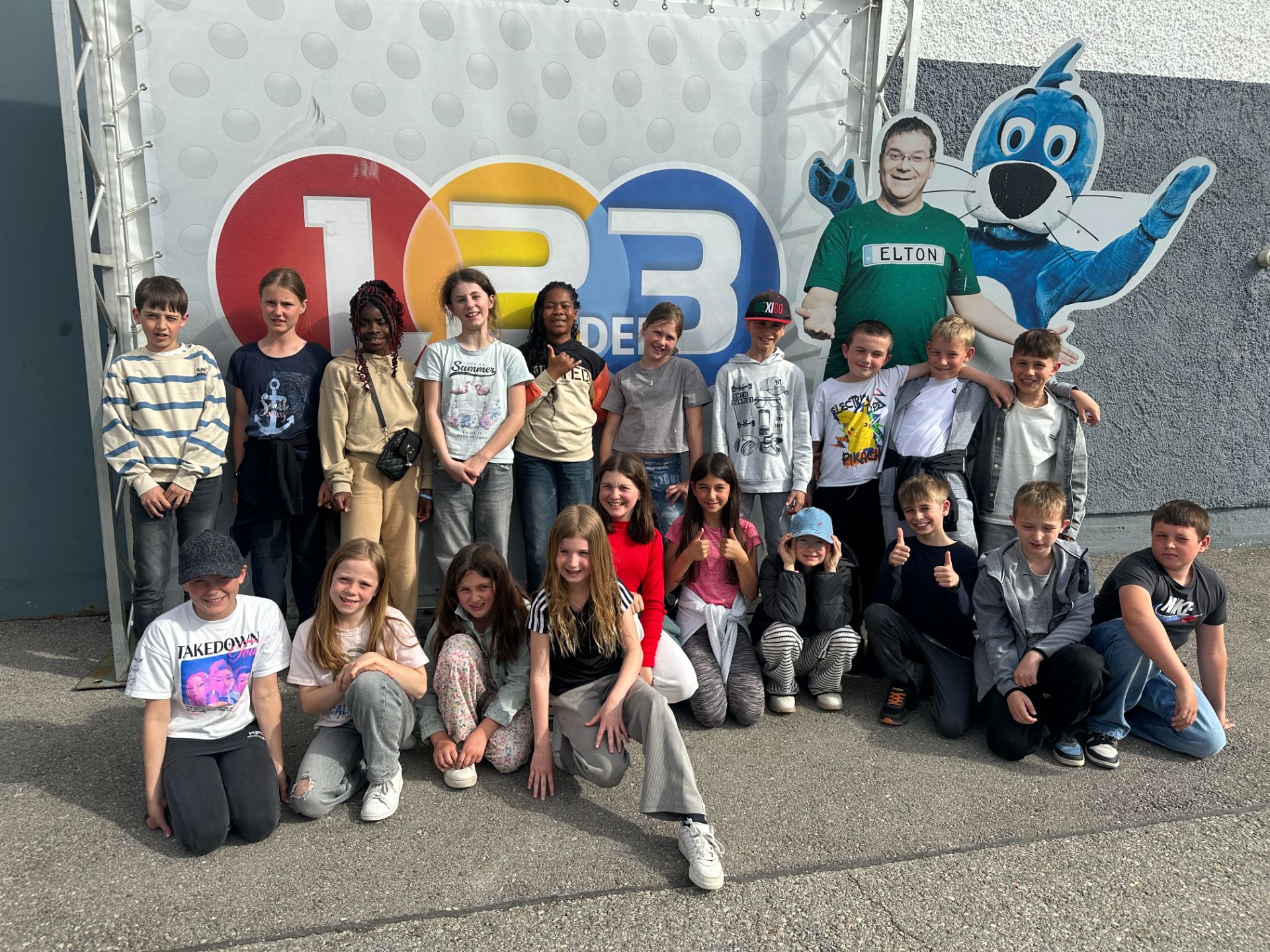 Klasse 4b bei 1, 2 oder 3