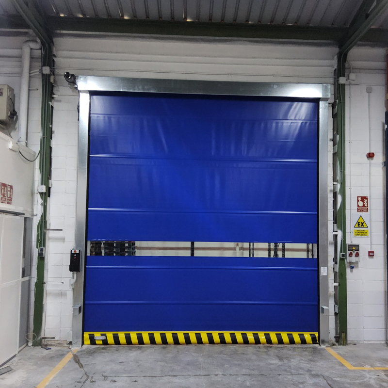 PUERTA RÁPIDA para eficiencia y seguridad en entornos industriales