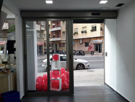AUTOMATISMO PUERTA CRISTAL