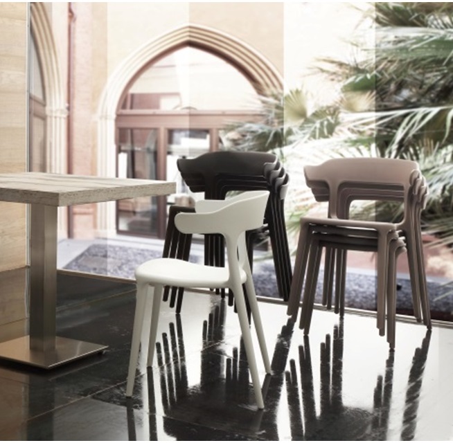 SGABELLI IN STILE TIROLESI VENDITA ONLINE DI TAVOLI, SEDIA IN