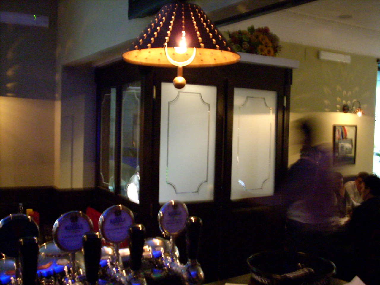 Arredamento bar, arredo pub, arredo bar,arredamenti per irish pub ...