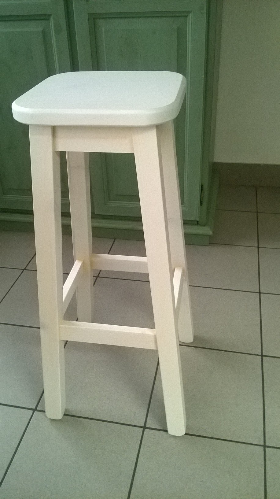 sgabello h.8o quadro colore bianco COD. H/309 A