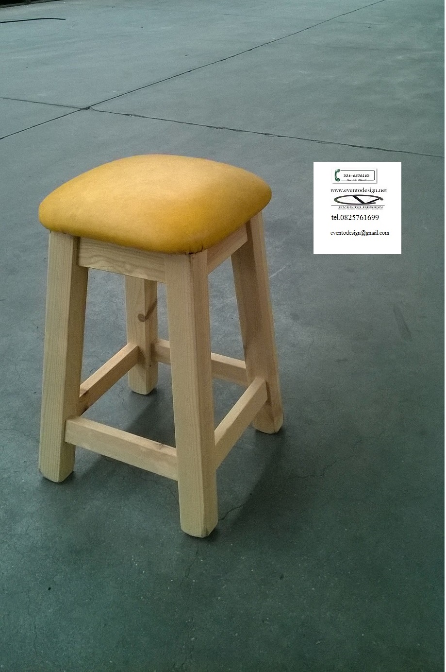 sgabello quadro h.50 imbottito