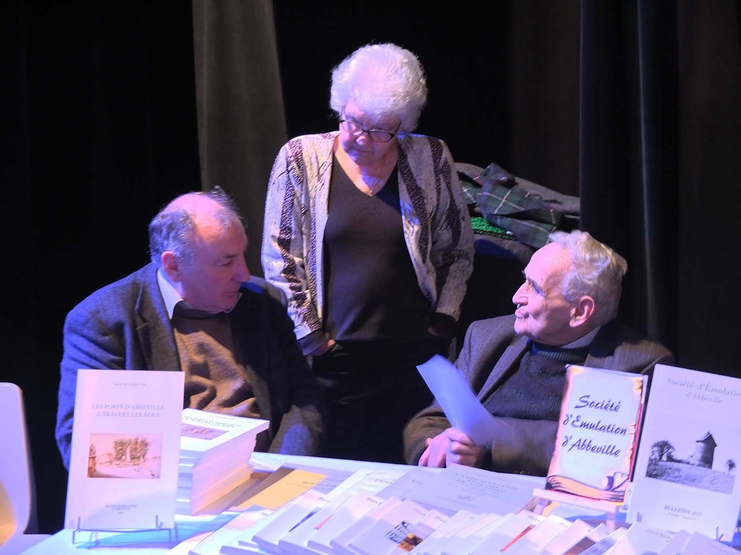 Retour en images de la participation de la Société d'Émulation d'Abbeville au premier salon du livre d'Abbeville